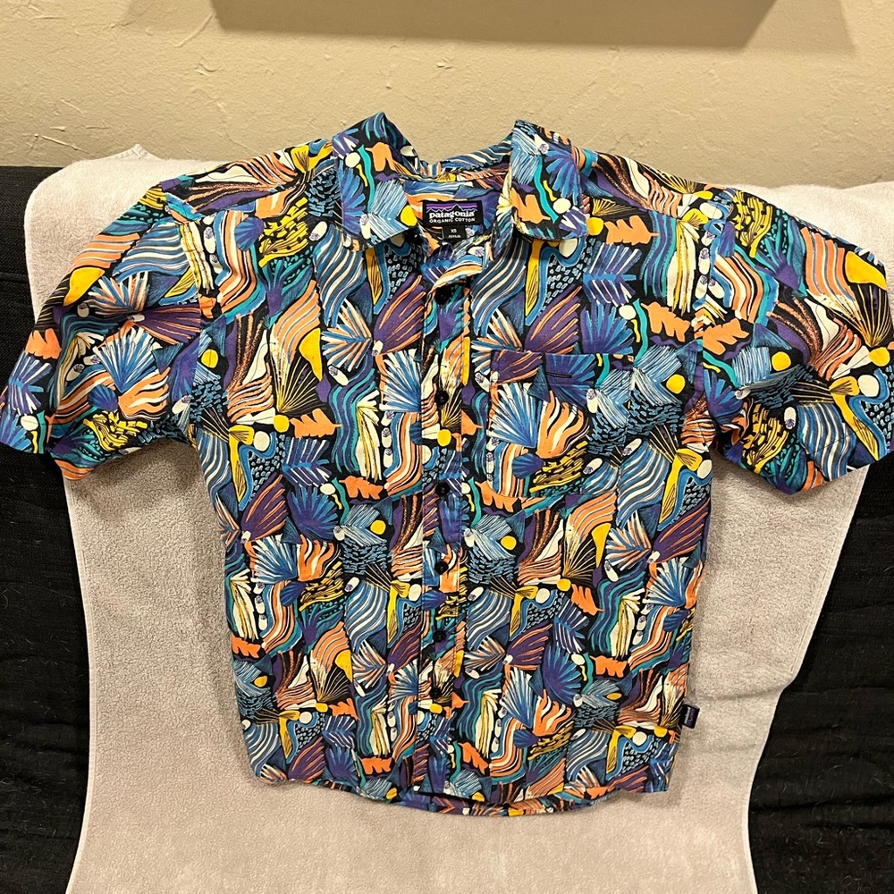 Men’s Patagonia short sleeve button up size xs extra small